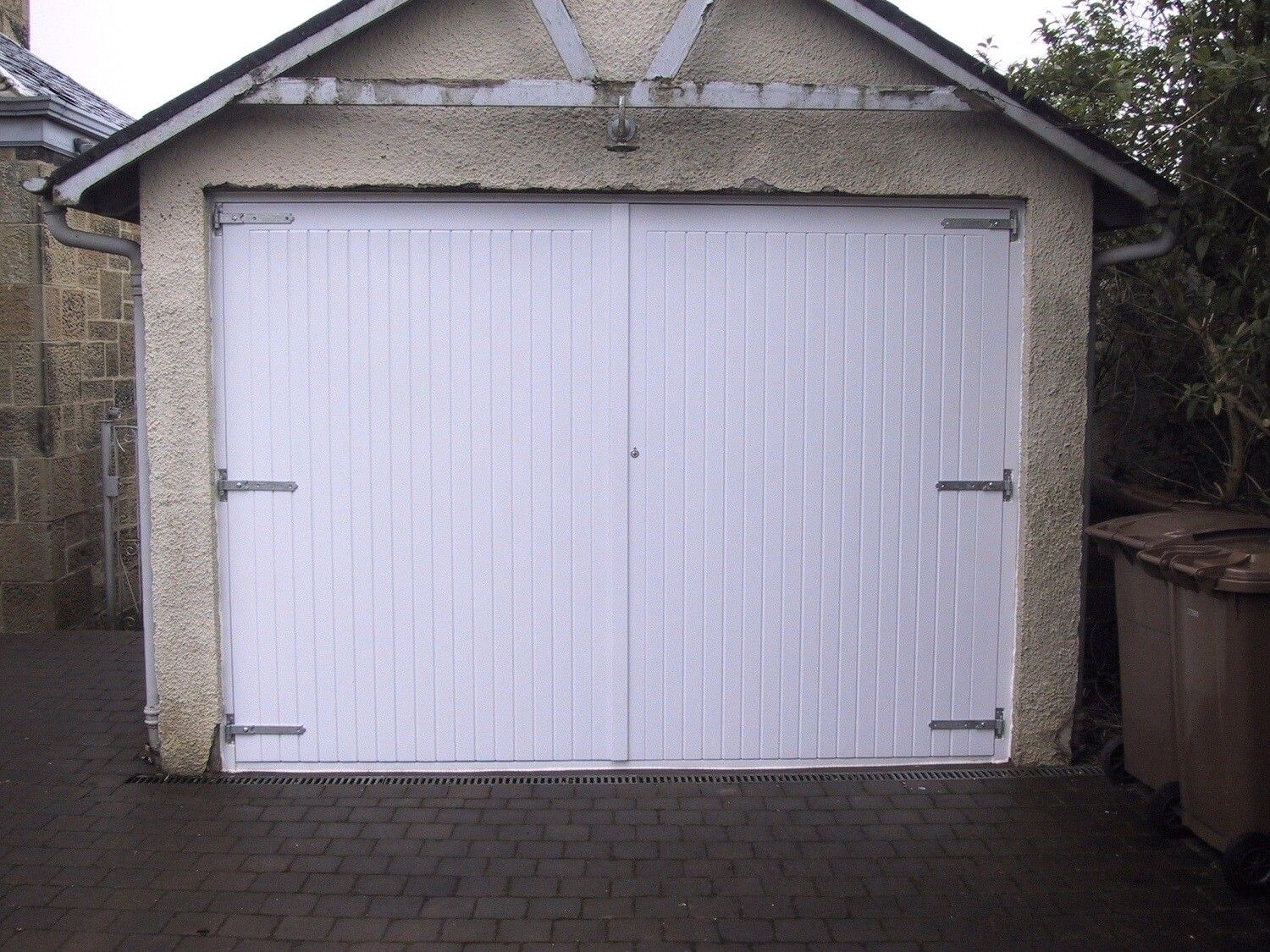 uPVC and Storm Doors in Glasgow Custombuilt Joinery Limited